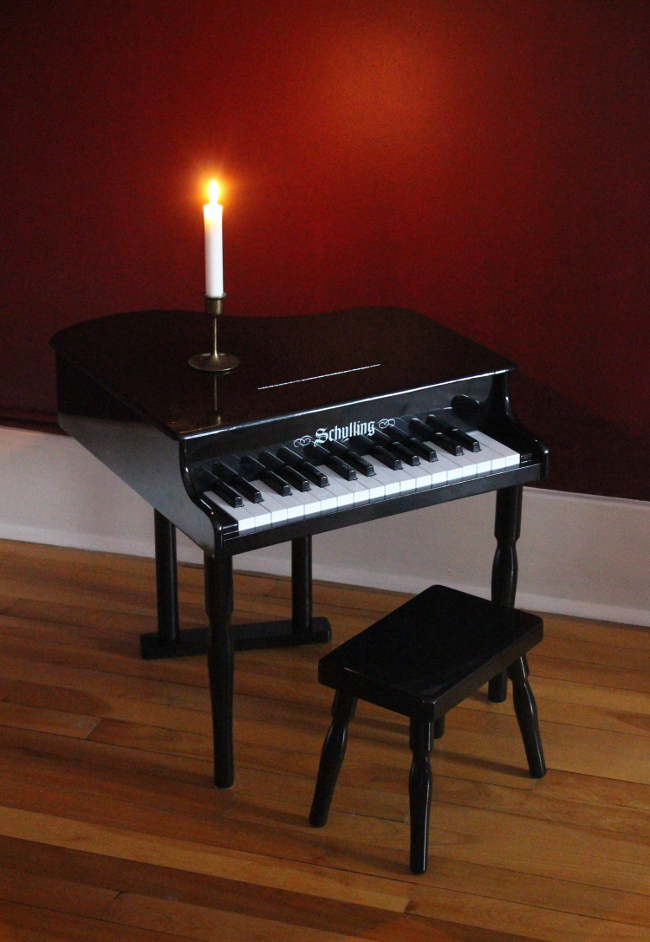 Secondhand Schoenhut Baby Grand Piano
