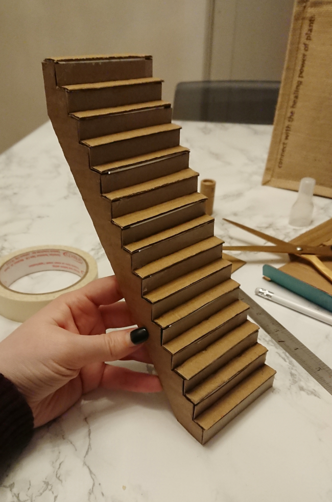 Diy store dollhouse stairs