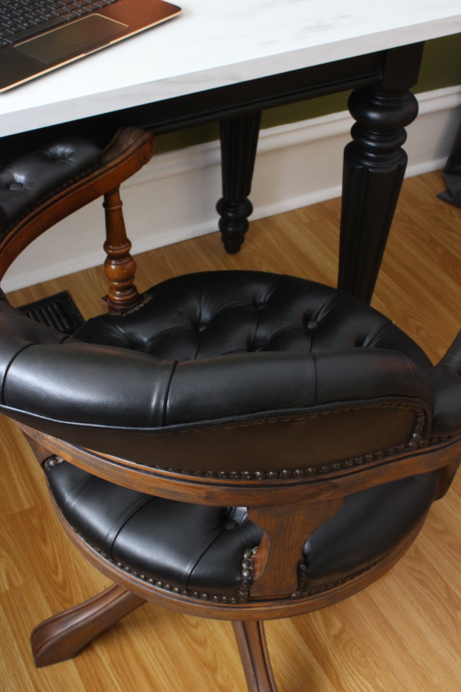 Painting a leather chair with Fusion Mineral Paint – The Interior DIYer